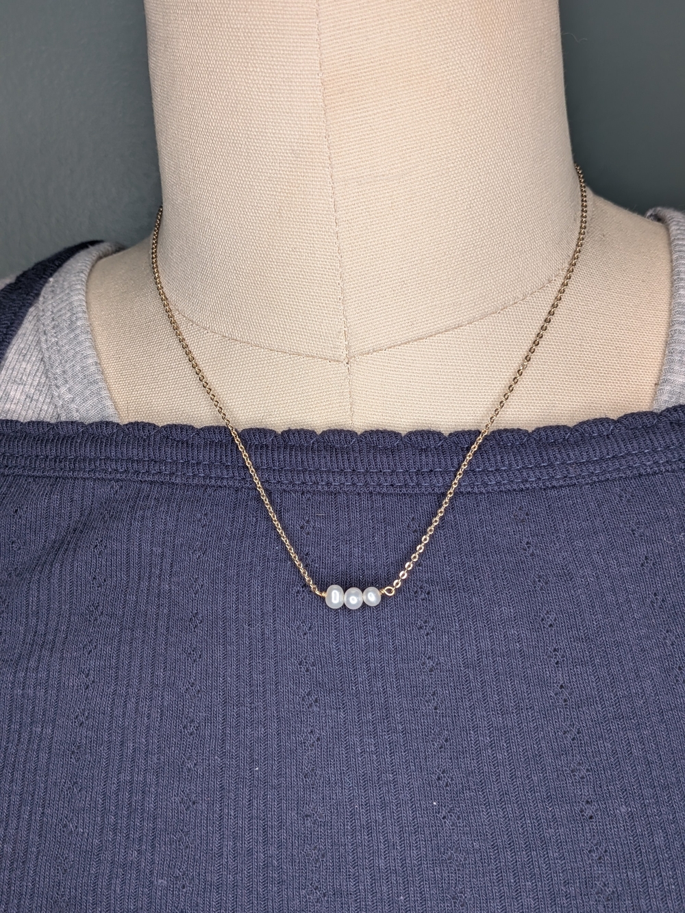 MEVECCO 14K Gold Plated Genuine Freshwater Pearl Station Choker Necklace
